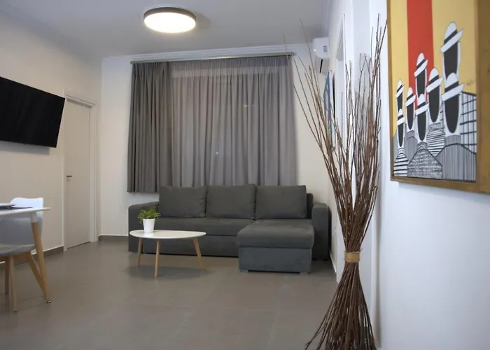 Synathens II - Apartments & Studios